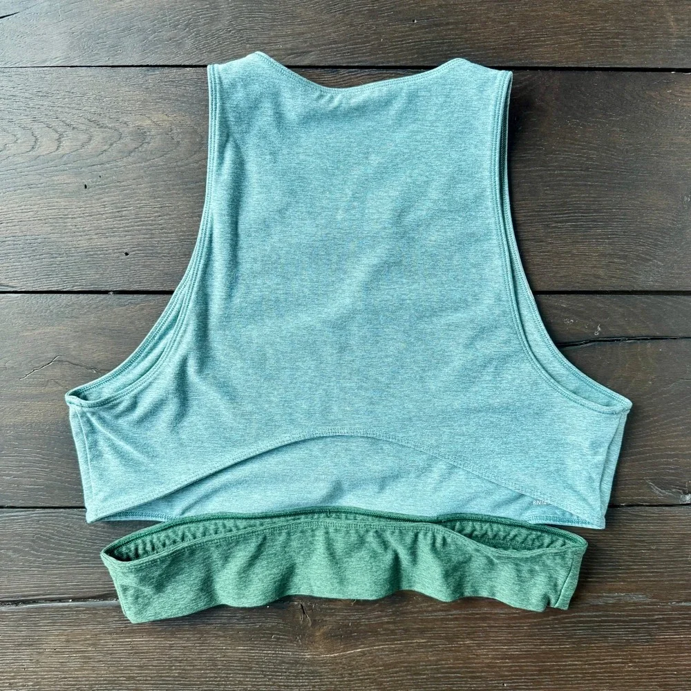 Outdoor Voices Womens Tri-Tone Slashback Crop Top XL Blue Green Cycle Yoga Sport - Picture 6 of 7